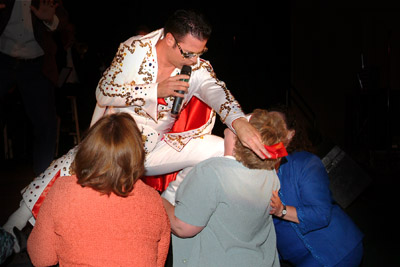 Elvis Presley Impersonator with Maestro Productions